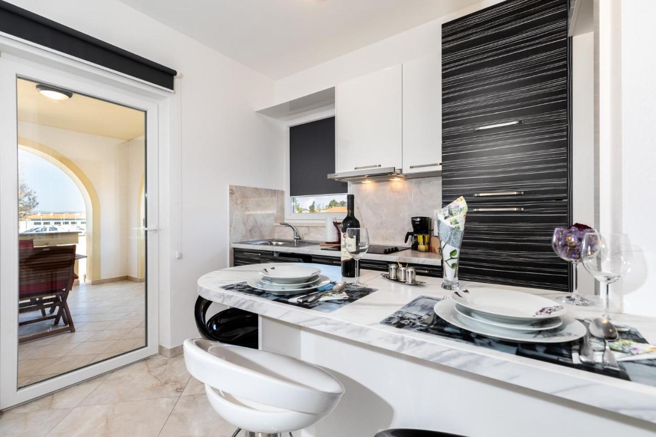 Apartments With A Parking Space Punat, Krk - 20553 Exterior photo